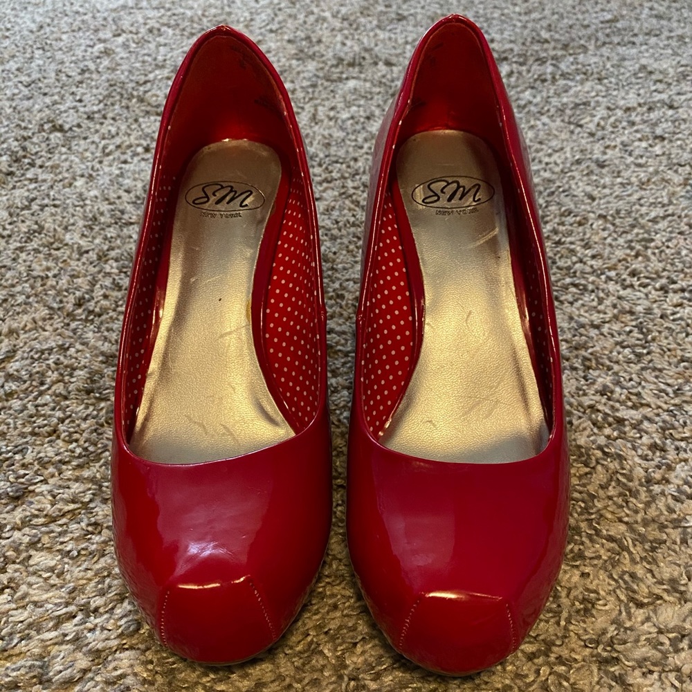 Women’s red heels
